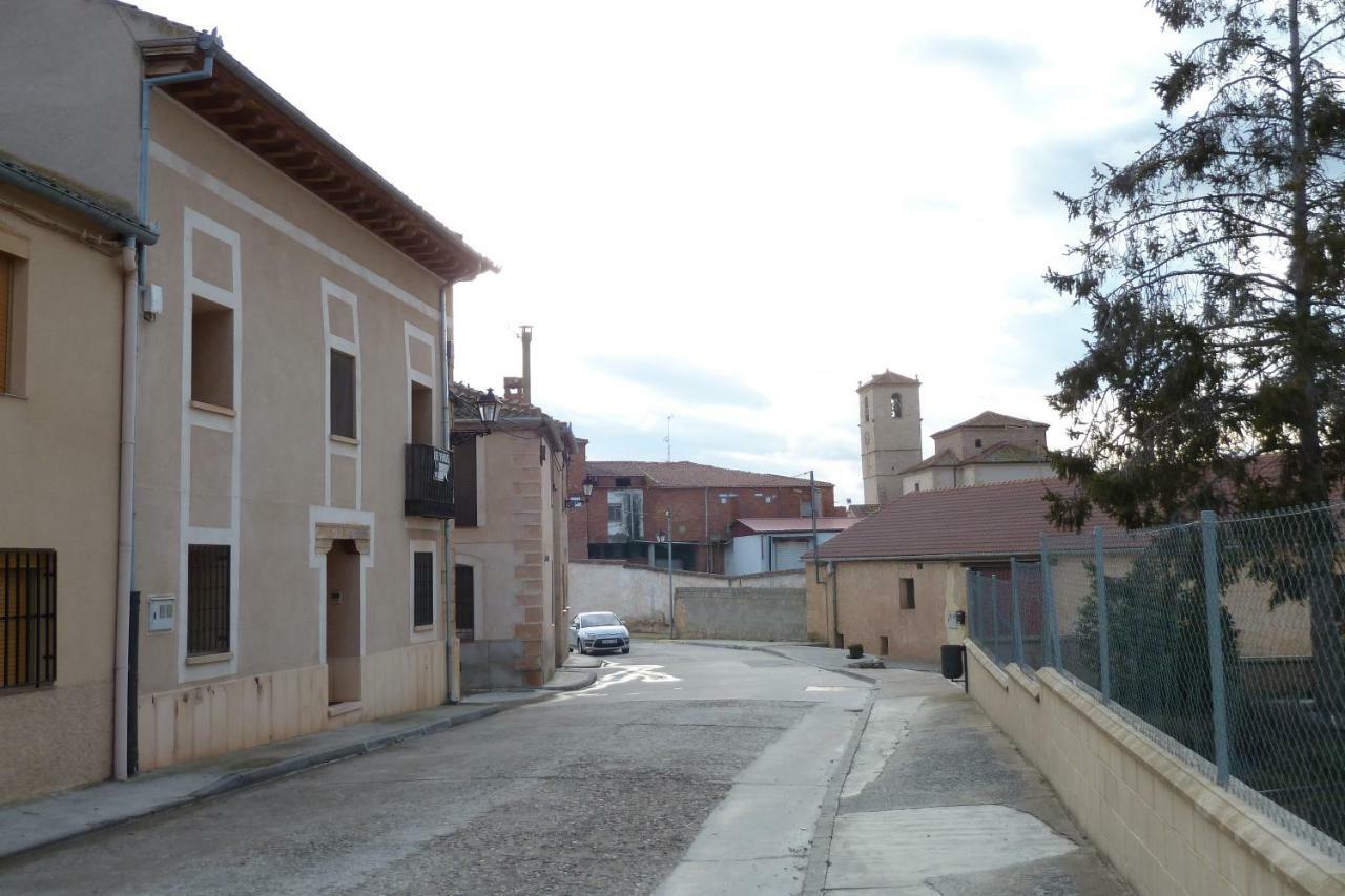 בית הארחה Bernuy de Porreros 	La Casa De Bernuy מראה חיצוני תמונה