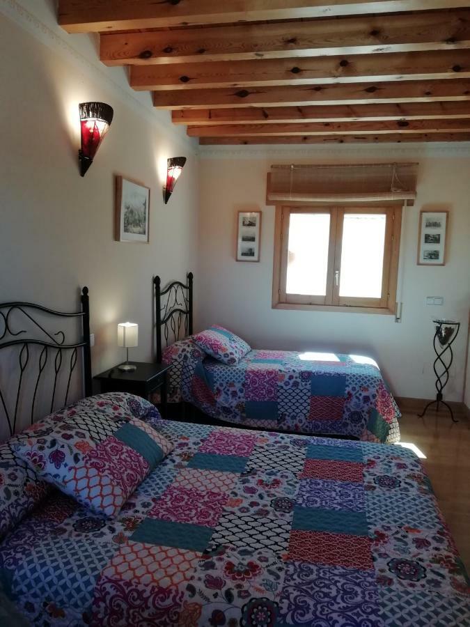 בית הארחה Bernuy de Porreros 	La Casa De Bernuy מראה חיצוני תמונה